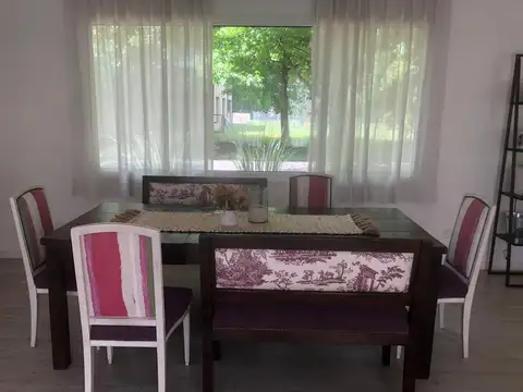 Casa en Alquiler de 3 dormitorios