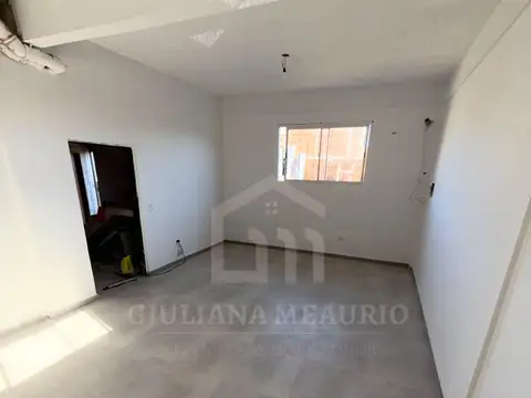 Local en Alquiler en La Reja, $ 200.000