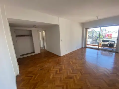 Departamento en Alquiler en Balvanera, $ 700.000