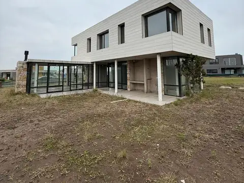 Av. Jorge Newbery  al 3000