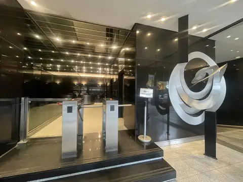 Leandro N. Alem al 700