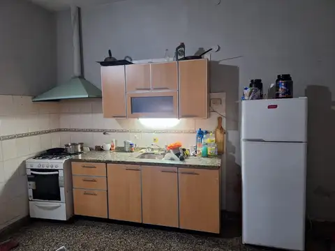 Casa 3 ambientes con 2 baños