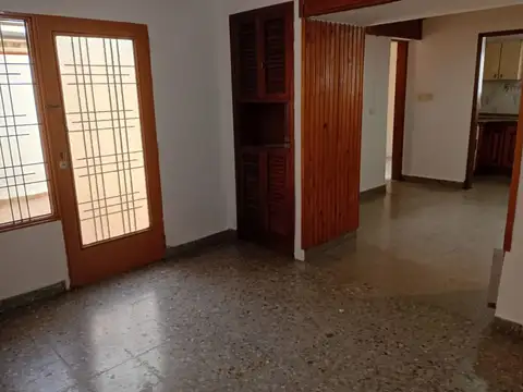 Casa en Alquiler en Caseros, $ 850.000