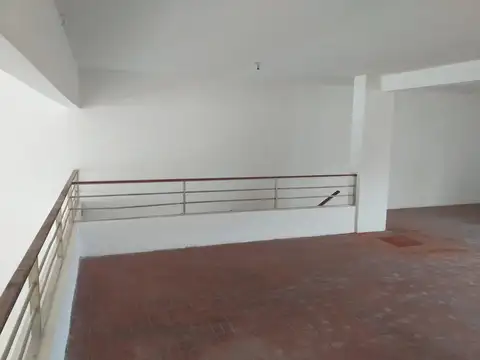 Local en Venta 40 años