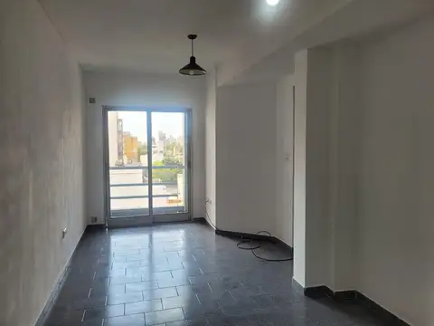 45 e/ 10 y 11 n 795  6D