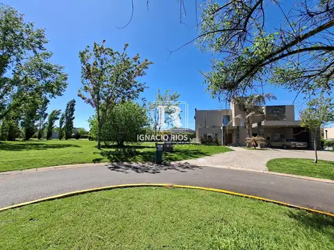 Terreno en Venta de 1014,0 m2