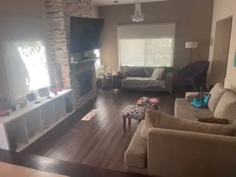 Casa en Venta en Las Fuentes I, USD 155.000