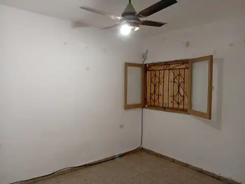 VENTA DE CASA DE 3 DORMITORIOS