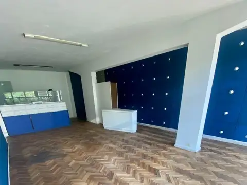 25 De Mayo 100, Piso 4