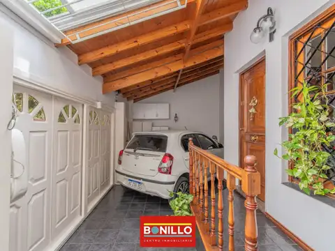 Depto Tipo Casa en Venta con 1 cocheras