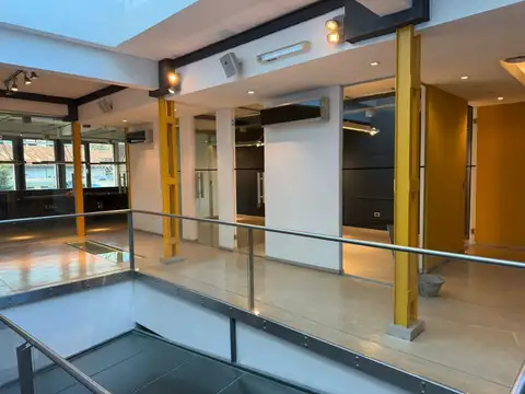 Oficina en Alquiler al Este