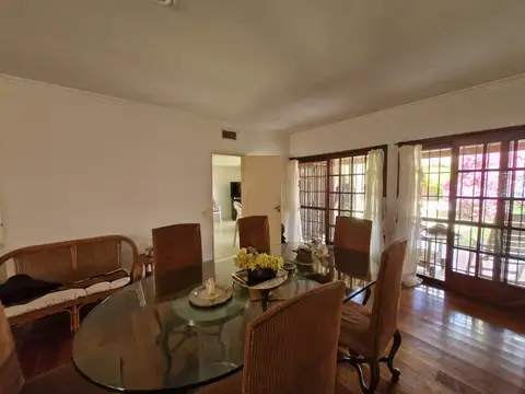 Casa en Alquiler en Acassuso, USD 3.000