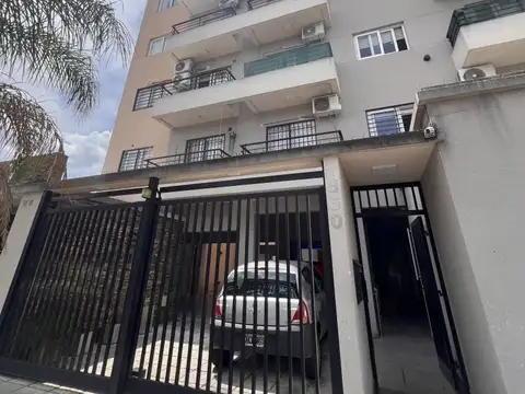 Venta de Departamento, Doble Cochera,  en Martín Coronado, Tres de Febrero