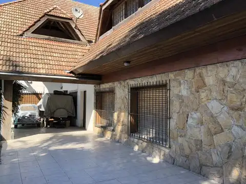 Excelente inmueble comercial sobre ruta 25