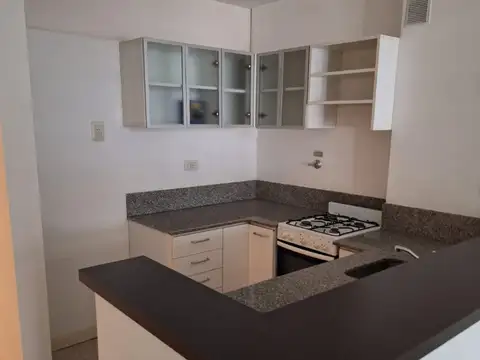 Departamento en Alquiler con 1 cocheras