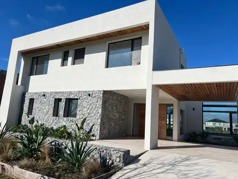 Casa en Venta en Pilara, USD 610.000