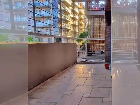 Montevideo 200, Piso 2