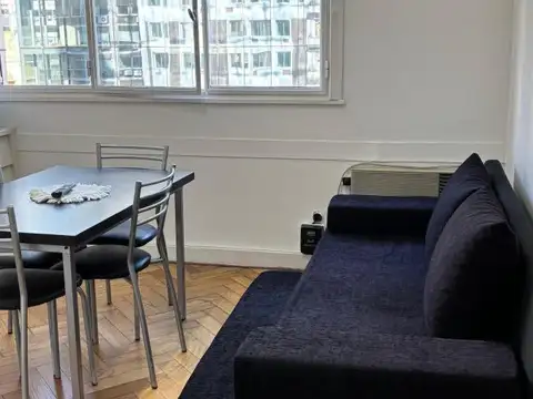 Avenida Corrientes e/ Maipú y Esmeralda