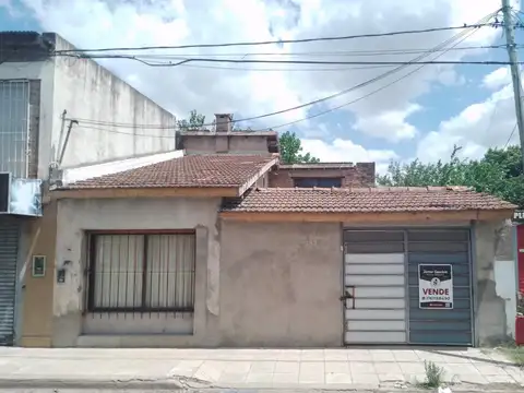Casa en venta Gral. Rodríguez (Centro)