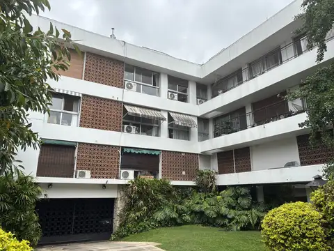 Monoambiente luminoso en Acassuso con cochera 