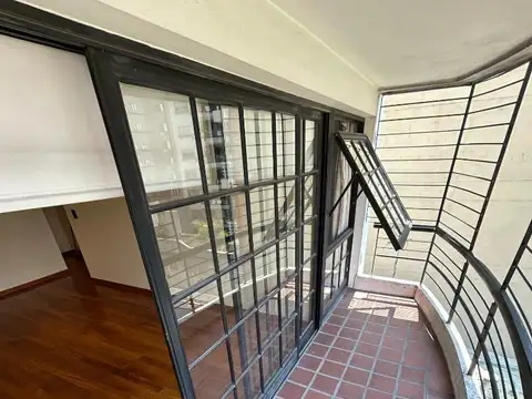 Curapaligue 400, Piso 4