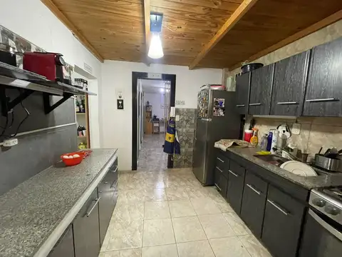 Casa 3 ambientes con 1 baño