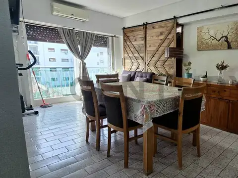 Venta departamento 3 ambientes frente a la plaza de Monte Grande OPORTUNIDAD 