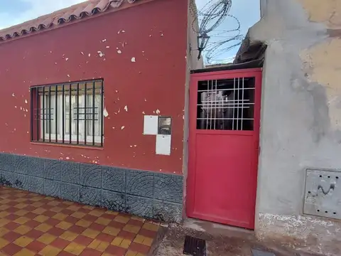 Casa en BºFLOR DE CUYO a 100 mts de PALMARES OPEN MALL