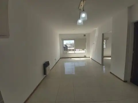 Departamento en Alquiler en Echesortu, $ 530.000