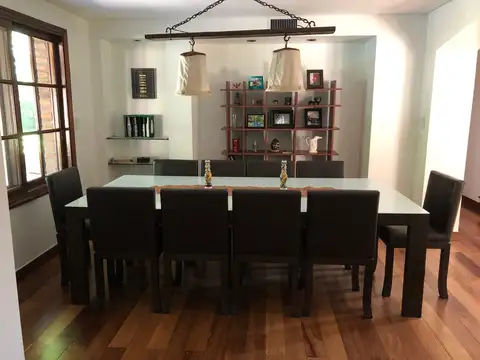 Impecable Casa en Venta en La Horqueta - San Isidro