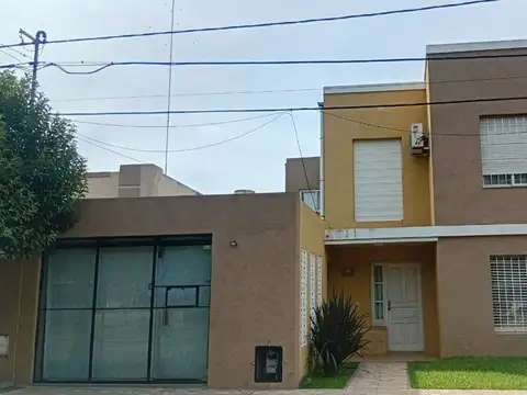 Casa en Venta en Sarmiento  - Lujan, USD 105.000