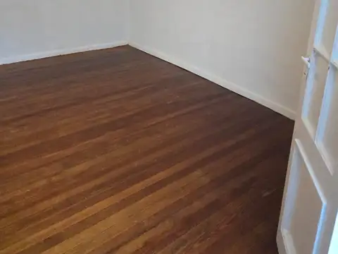 Depto Tipo Casa en Venta 70 años