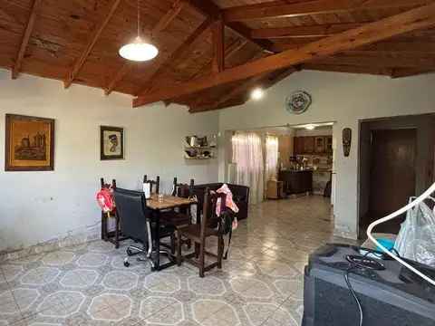 Casa 3 ambientes con 1 baño