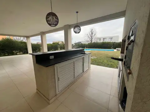 Casa en Venta, 3 Dormitorios, en La Reserva Cardales, Campana