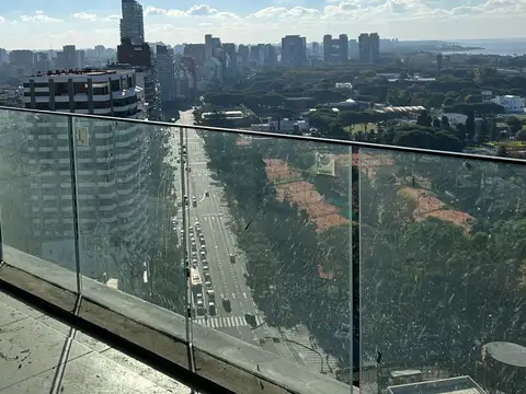 Increíble vista. Piso alto. Lujosos Amenites.