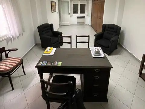 OFICINA  VENTA FRENTE A PALACIO DE TRIBUNALES