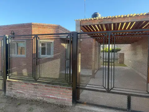 Casa en Alquiler de 3 dormitorios