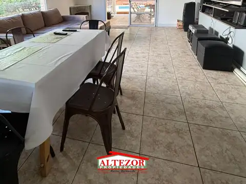 Casa en barrio Los Arces, Pilar