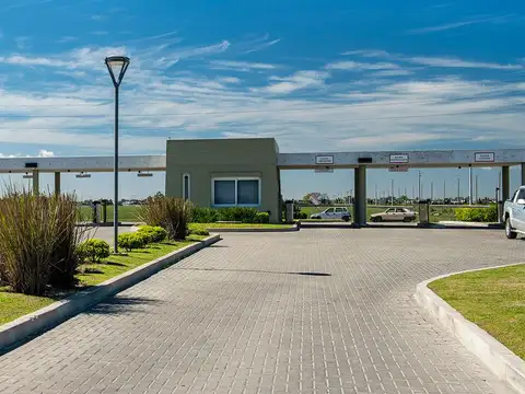 Terreno en Venta 25  mts Frente