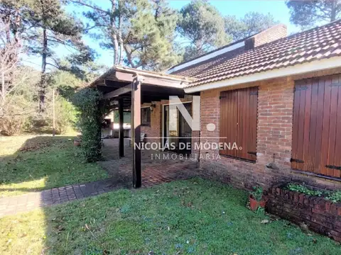 Venta Casa de 4 dormitorios en Rincón del Indio, Punta del Este con parrillero