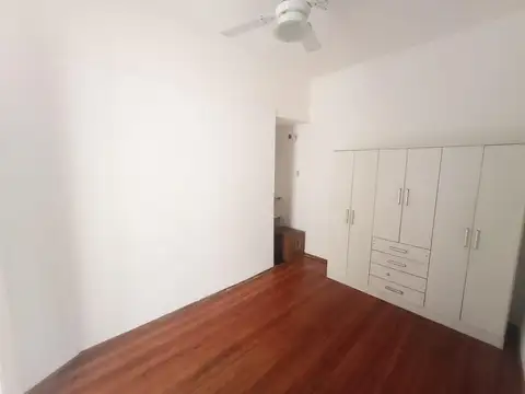 Depto Tipo Casa en Venta de 5 ambientes