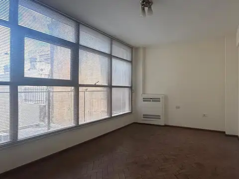 Oficina en Venta al Este