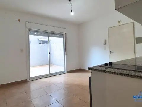 Depto Tipo Casa en Venta de 2 ambientes