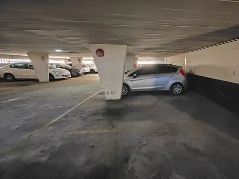 COCHERA EN VIAMONTE 700 MICROCENTRO