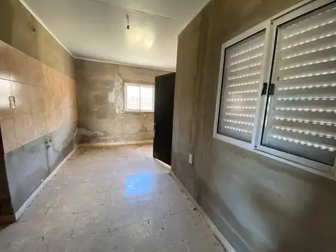Casa 2 ambientes con 1 baño