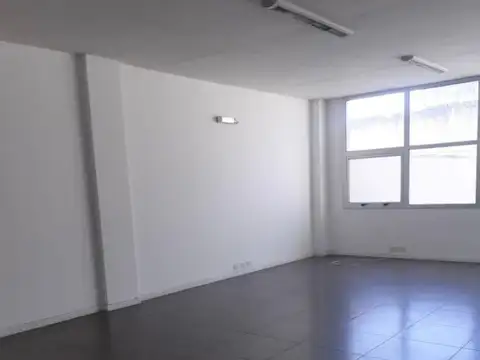 Oficina en Alquiler al Sur