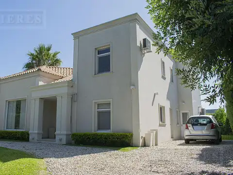 Casa en alquiler temporario en Villa Olivos