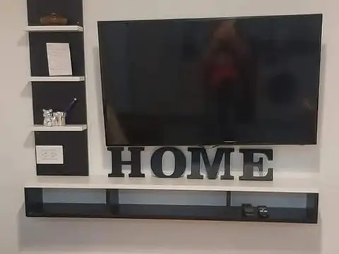 Sarmiento 4000, Piso 2