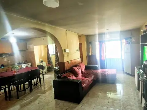 Casa 3 ambientes con 1 baño
