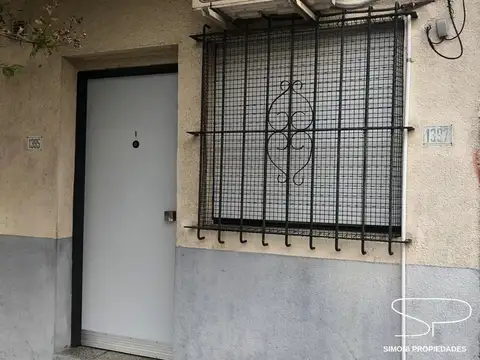 Departamento 2 ambientes con patio en planta baja